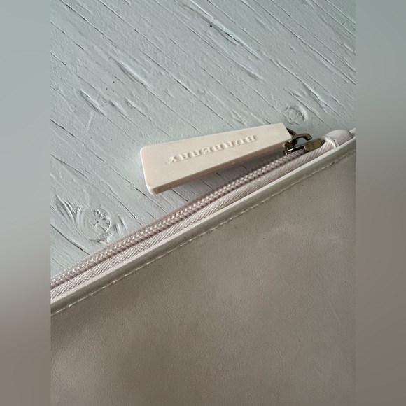 BURBERRY Makeup Bag - Picture 3 of 6